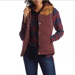 Patagonia Bivy Hoody Down Vest - Sz. M - excellent condition - tan & burgundy